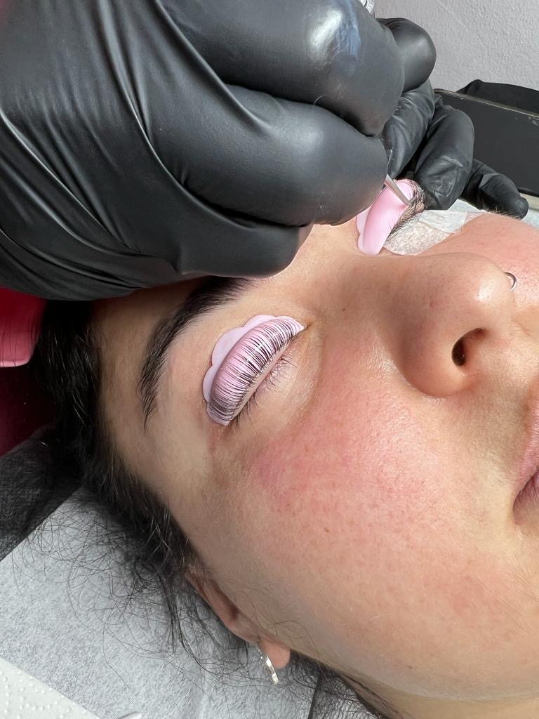 Augenbrauen und Permanent Make-up bei Beauty Home
