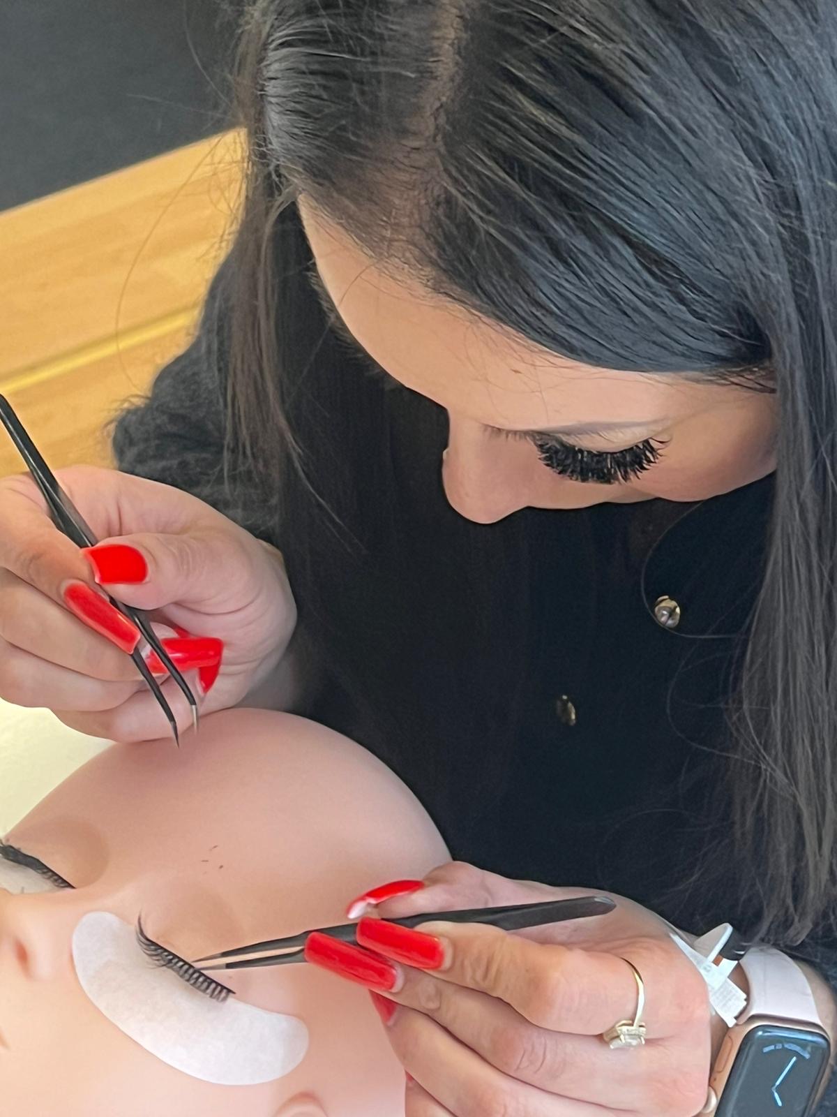 Wimpernverl&auml;ngerung bei Beauty Home